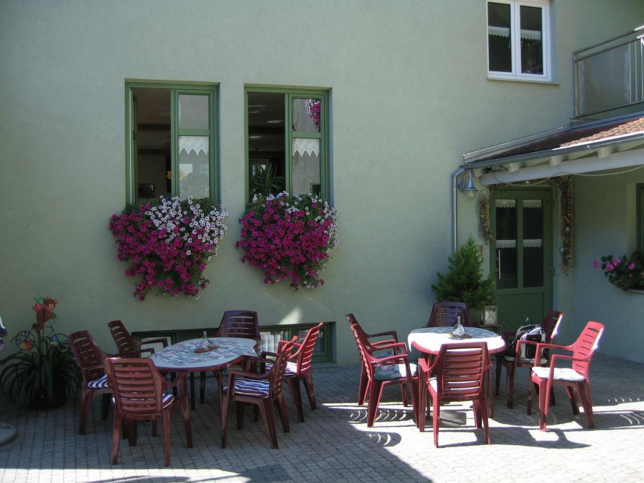 Weinstube Schwalbennest Karlstadt Exterior foto